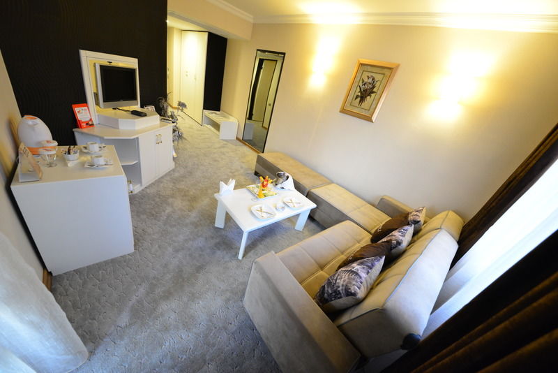 Aksan Hotel Izmir Eksteriør billede