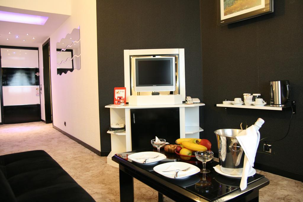 Aksan Hotel Izmir Eksteriør billede