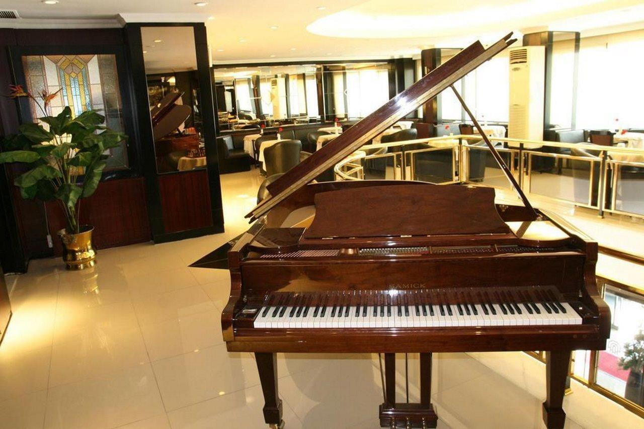 Aksan Hotel Izmir Eksteriør billede
