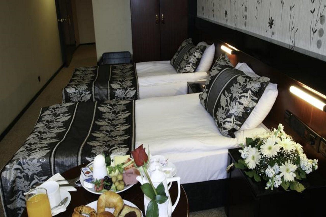 Aksan Hotel Izmir Eksteriør billede