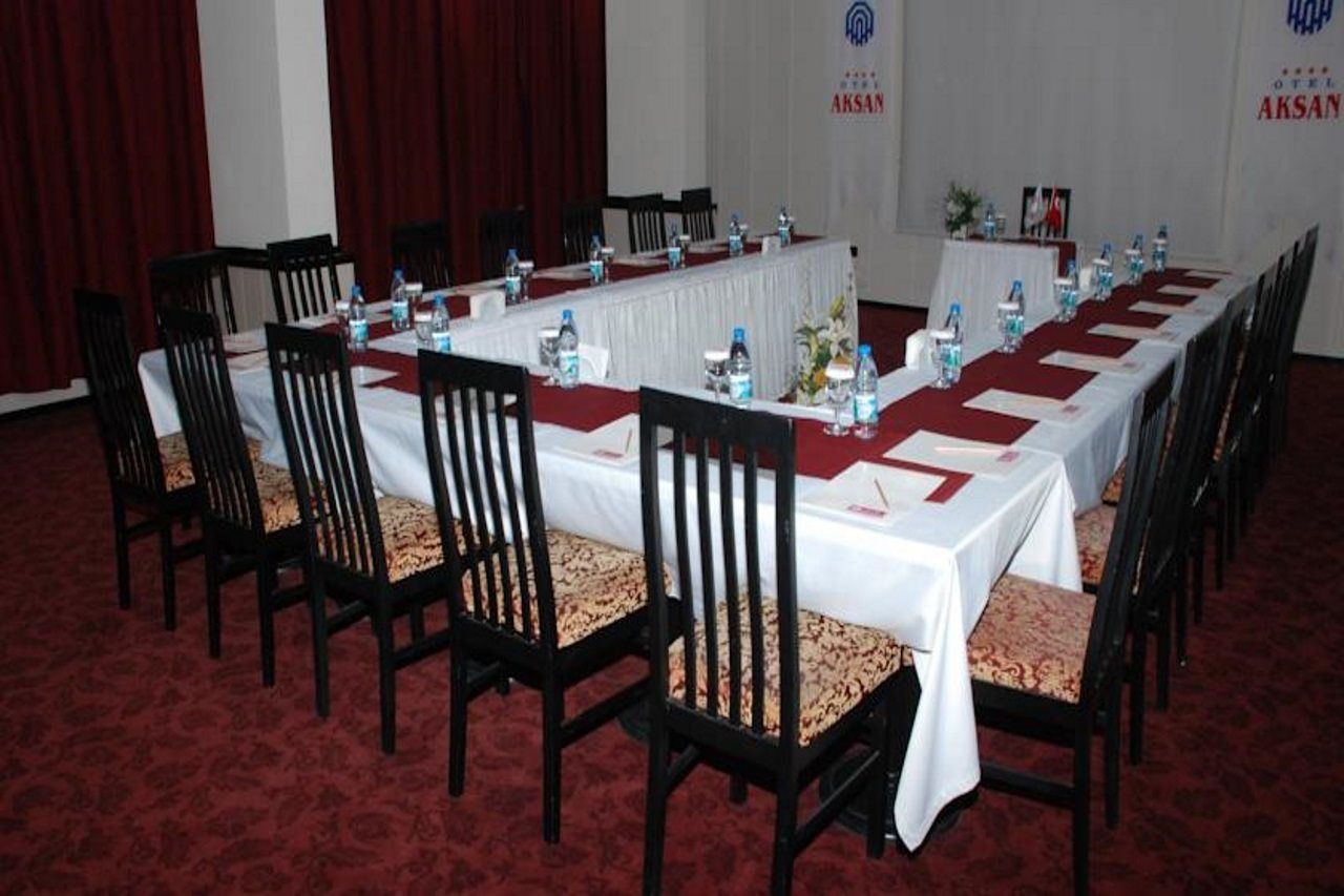 Aksan Hotel Izmir Eksteriør billede