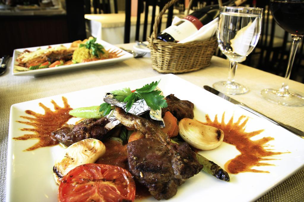 Aksan Hotel Izmir Eksteriør billede